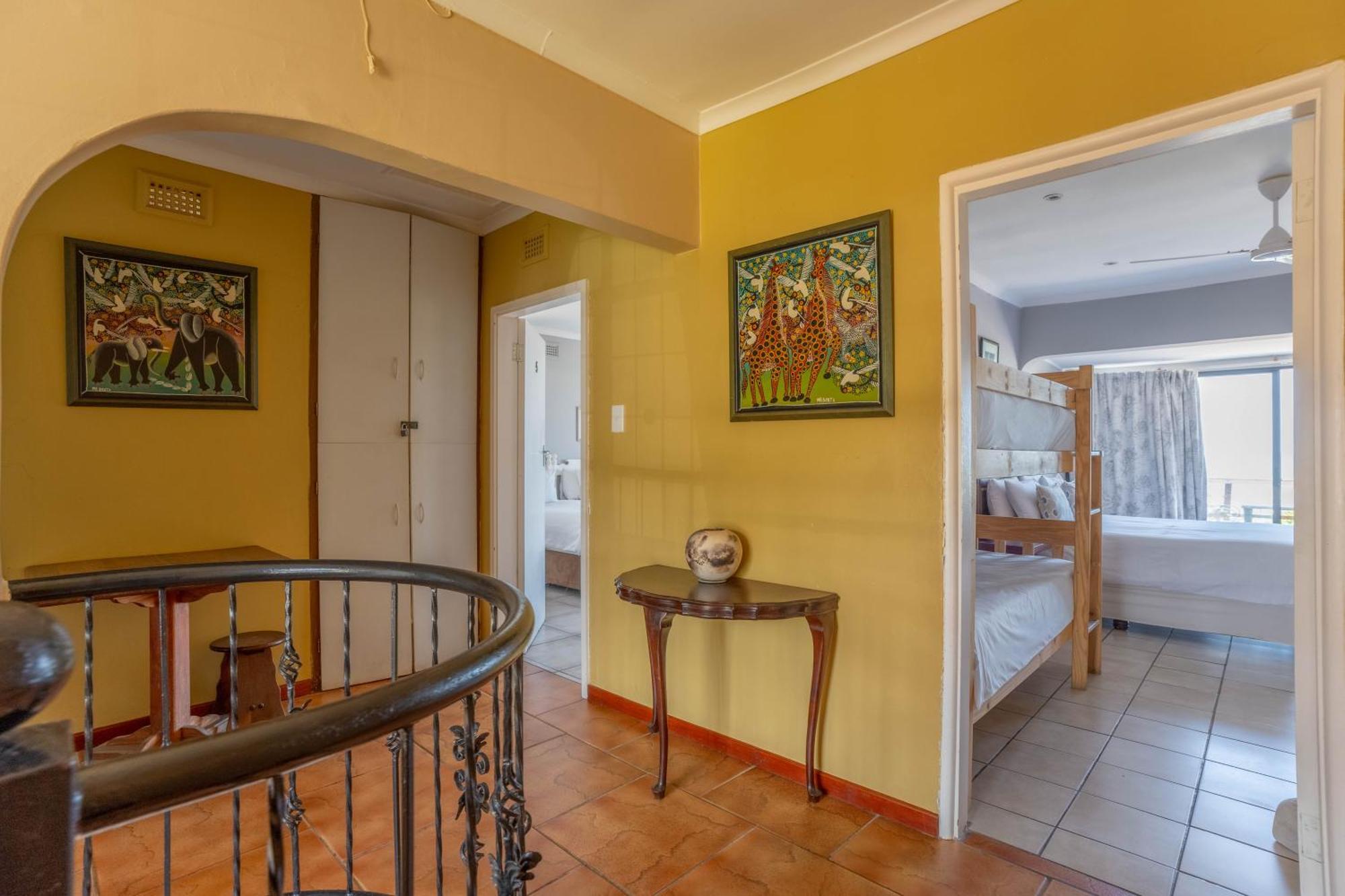 Glenashley Beach Accommodation - B&B And Backpackers ダーバン エクステリア 写真