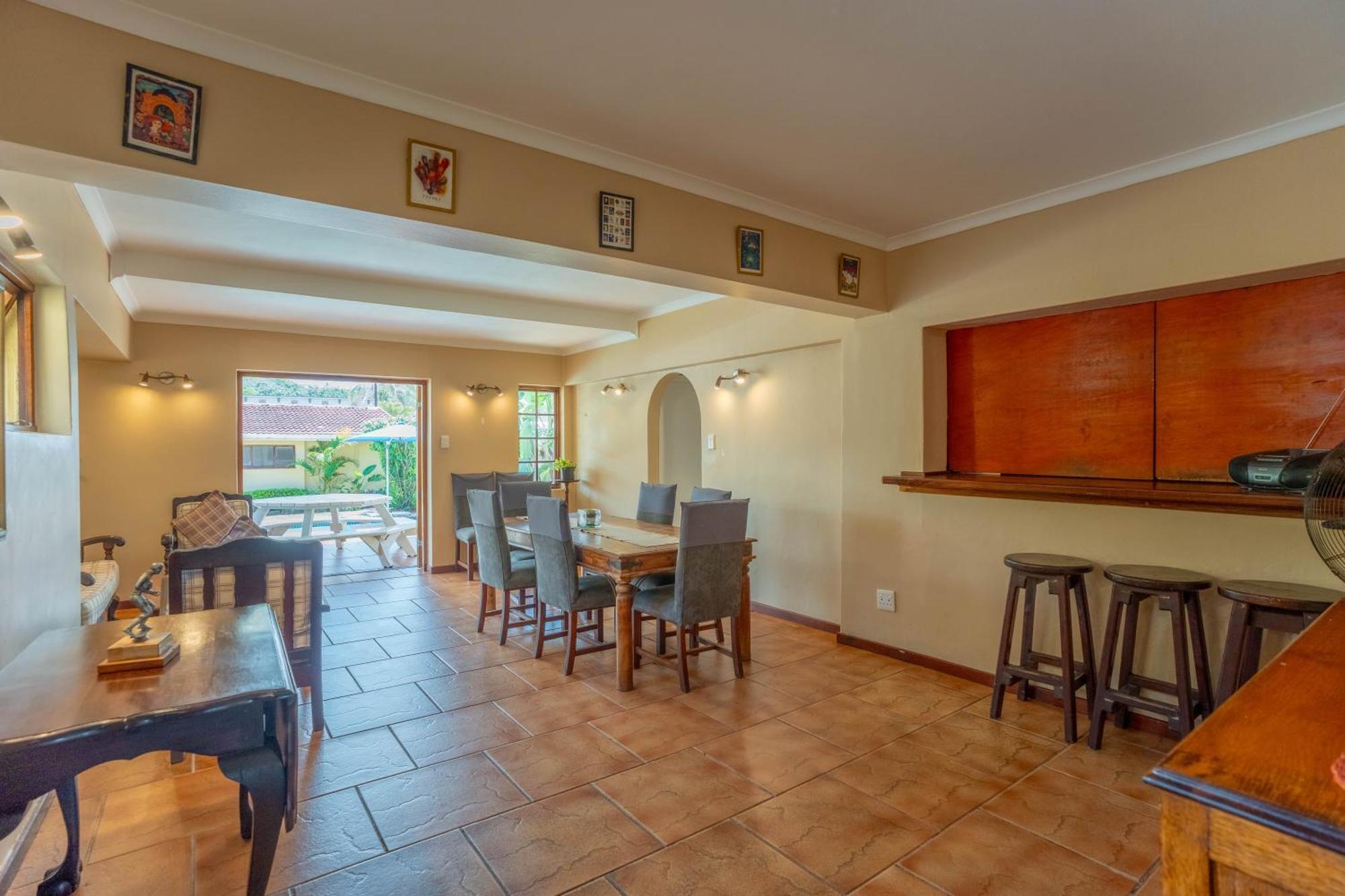 Glenashley Beach Accommodation - B&B And Backpackers ダーバン エクステリア 写真